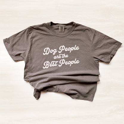 Gray t-shirt with 'Dog People are the Best People' text on a white background
